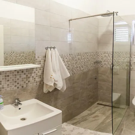 Abc Stobrec アパート